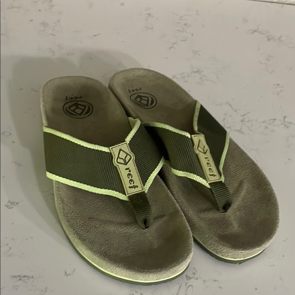 Women’s Reef Sandals with Olive and Cream Highlights (7)